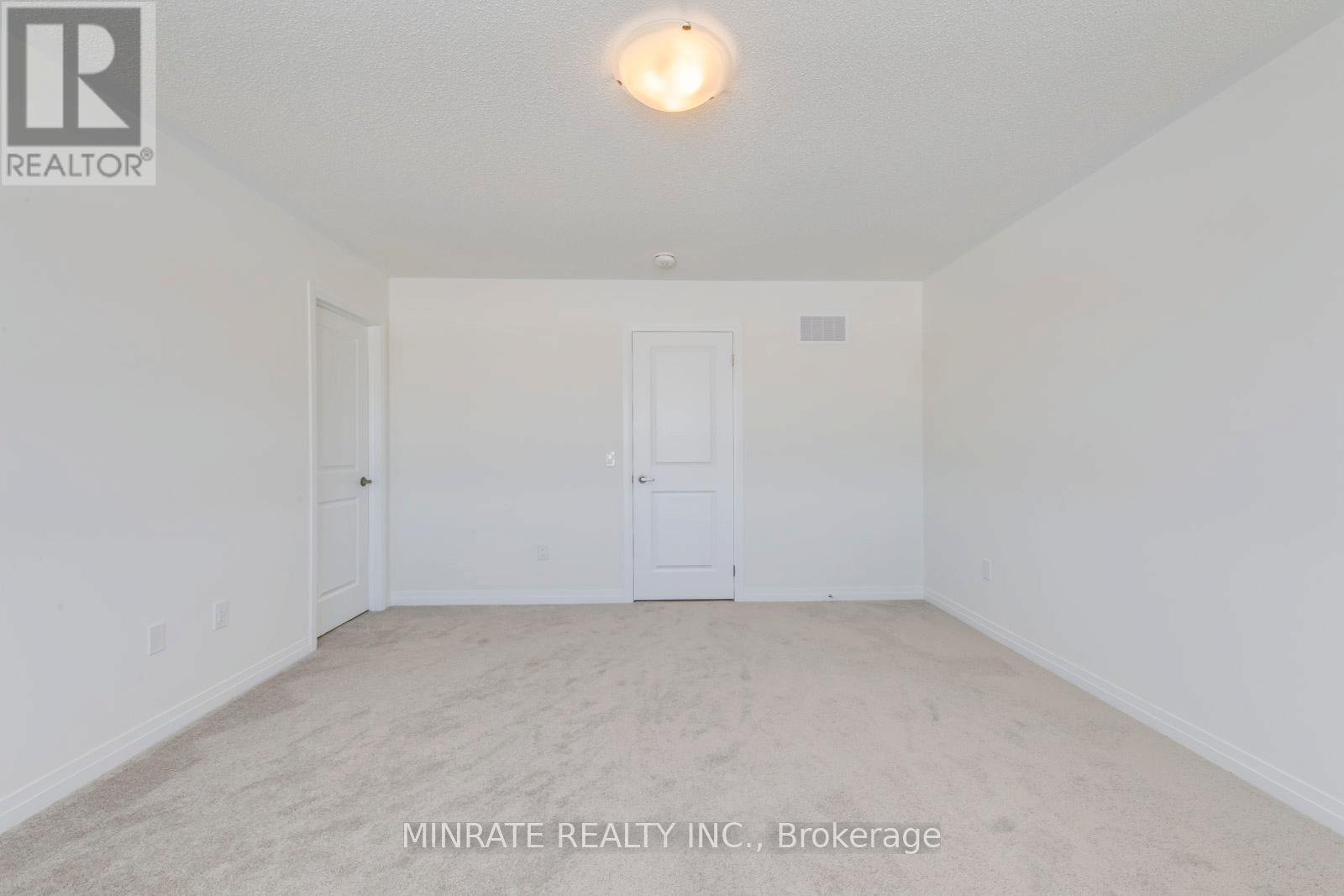 Photo 10 of 40 Freedom Crescent, Hamilton ON