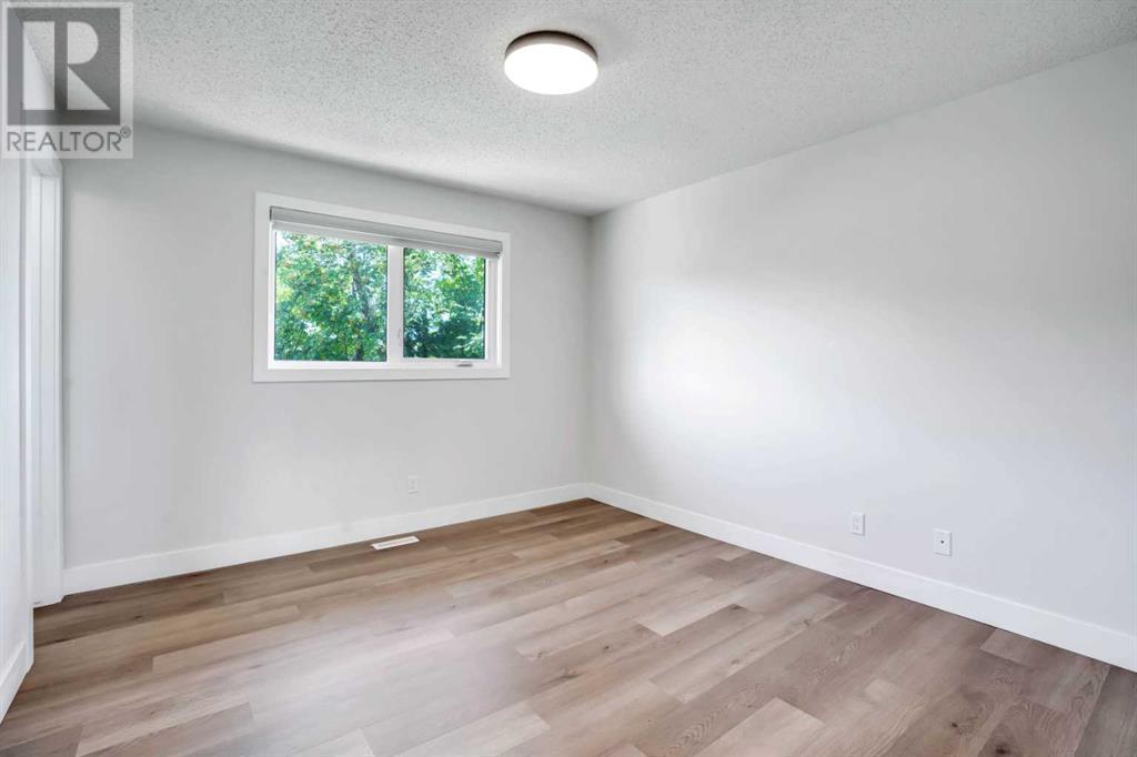 Single Family House Bi-level for Sale in   Street NE Rundle Calgary 