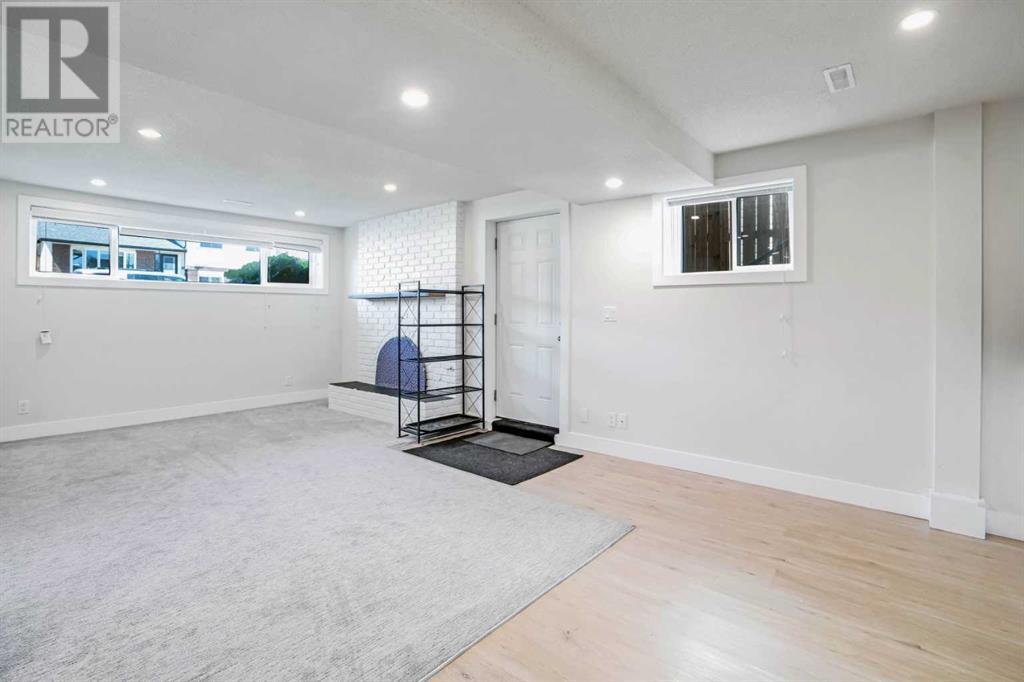 Single Family House Bi-level for Sale in   Street NE Rundle Calgary 
