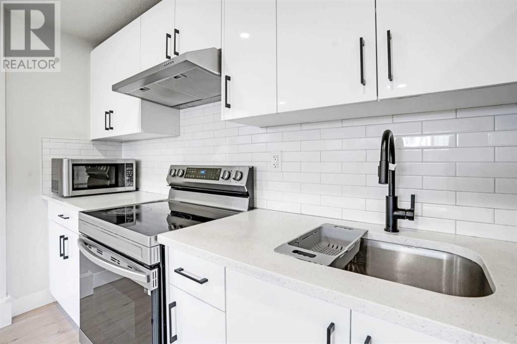 Single Family House Bi-level for Sale in   Street NE Rundle Calgary 
