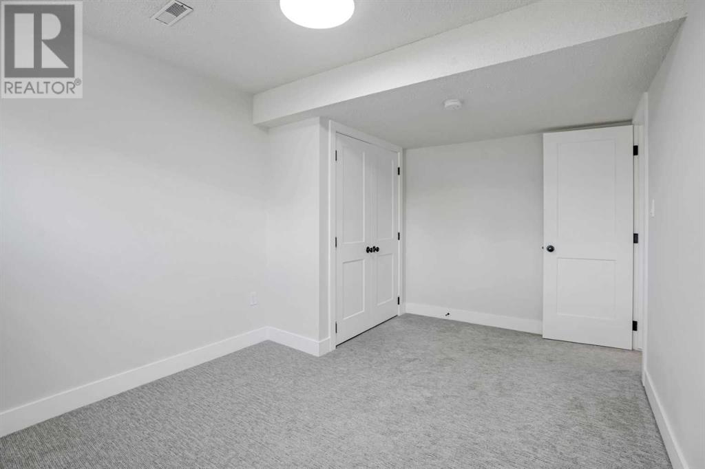 Single Family House Bi-level for Sale in   Street NE Rundle Calgary 