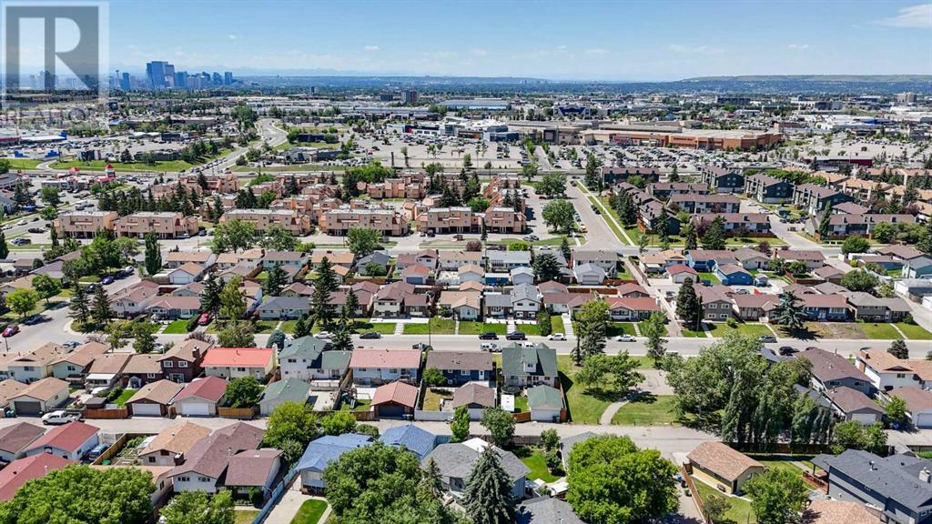 Single Family House Bi-level for Sale in   Street NE Rundle Calgary 