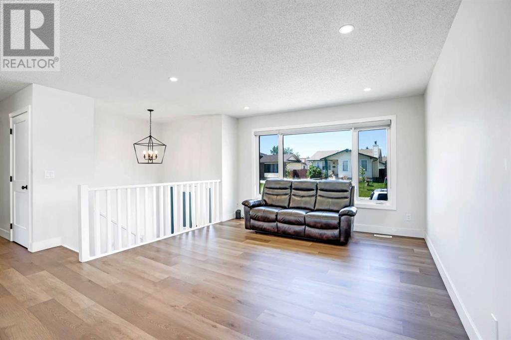 Single Family House Bi-level for Sale in   Street NE Rundle Calgary 