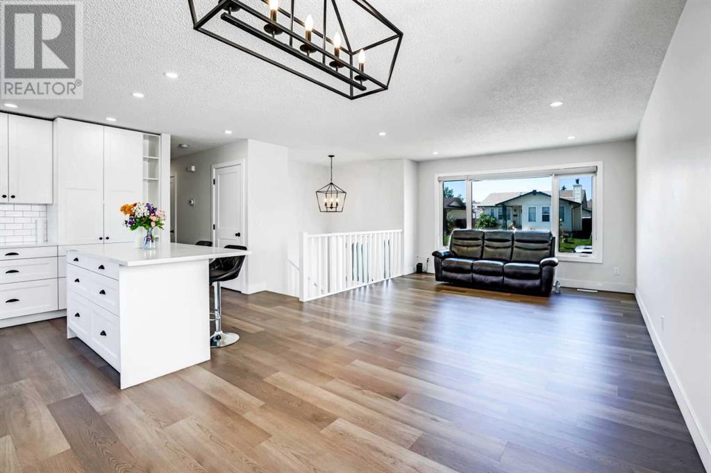 Single Family House Bi-level for Sale in   Street NE Rundle Calgary 
