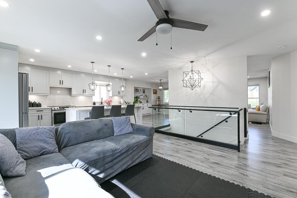 Photo 12 of 2813 Blackham Drive, Abbotsford BC