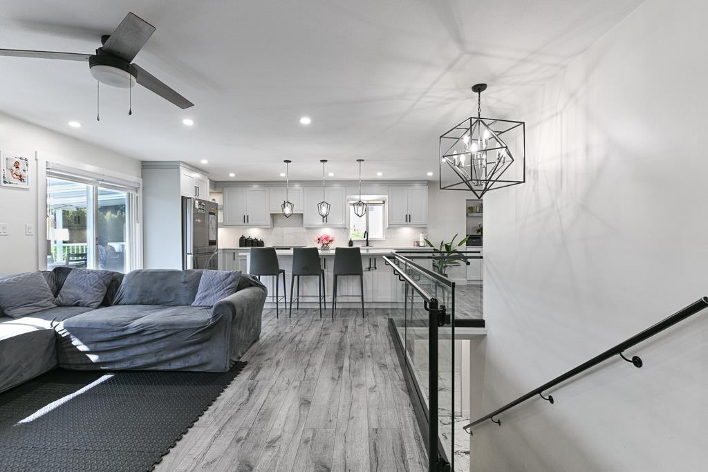 Photo 13 of 2813 Blackham Drive, Abbotsford BC