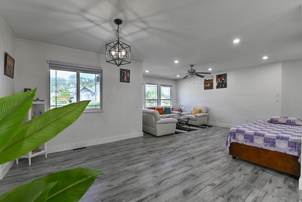 Photo 15 of 2813 Blackham Drive, Abbotsford BC