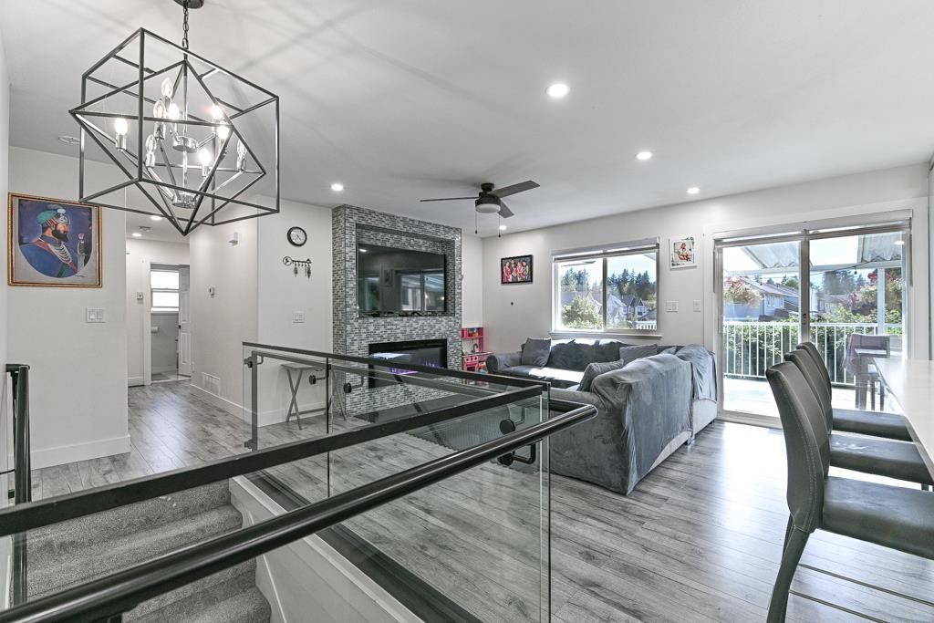 Photo 9 of 2813 Blackham Drive, Abbotsford BC