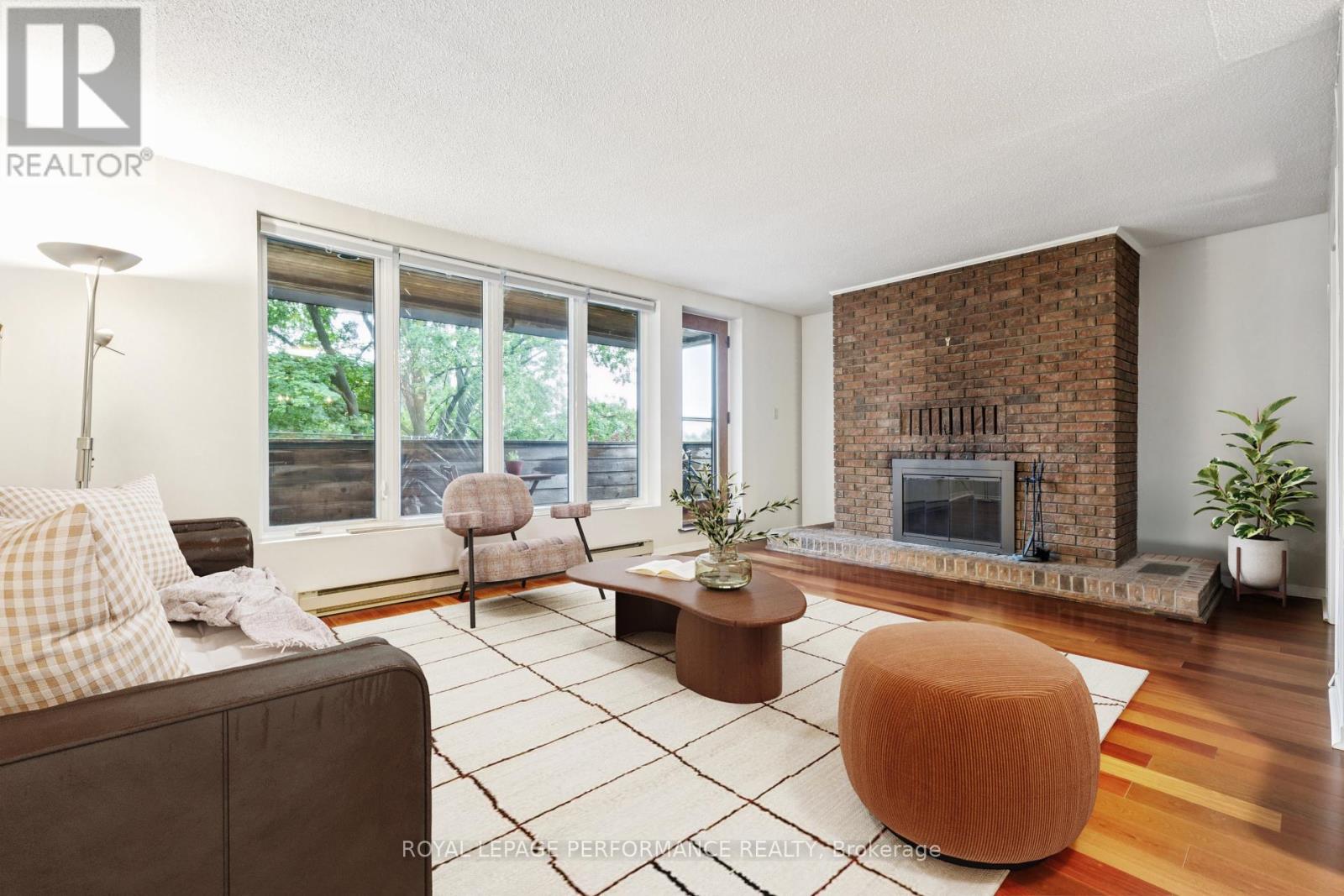 Photo 3 of 4 71 Sweetland Avenue, Ottawa ON