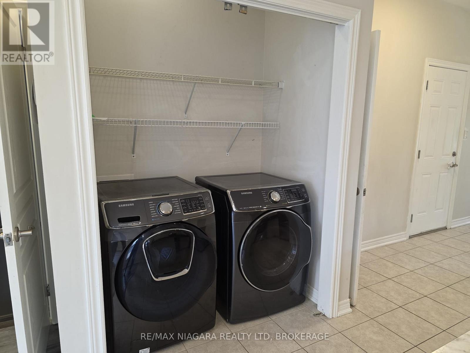 Photo 10 of 24 Ellis Avenue, St Catharines ON