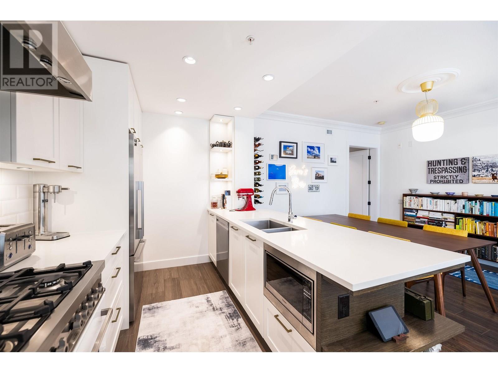 Photo 13 of 302 168 E 35th Avenue, Vancouver BC