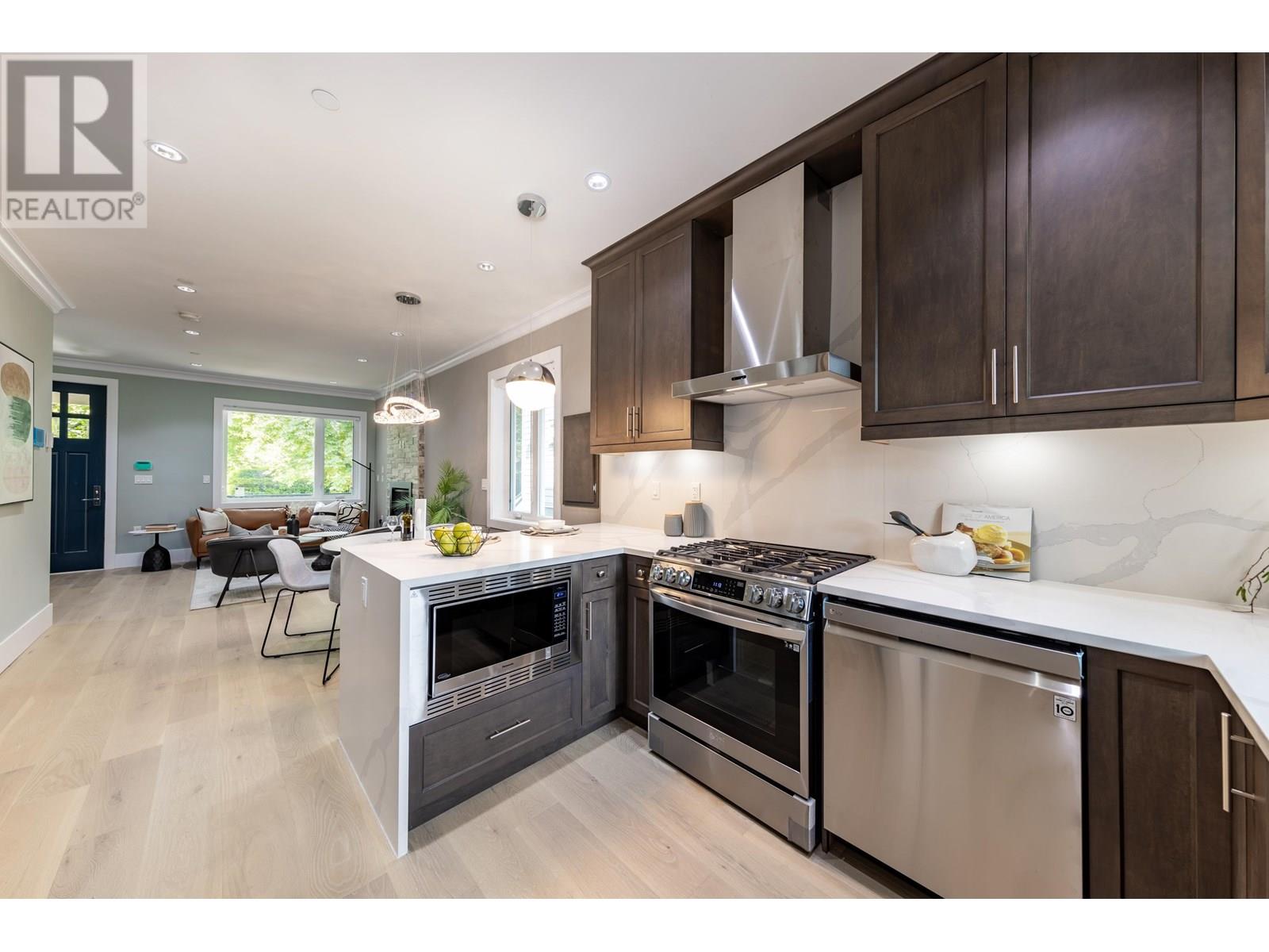 Photo 10 of 6530 Angus Drive, Vancouver BC