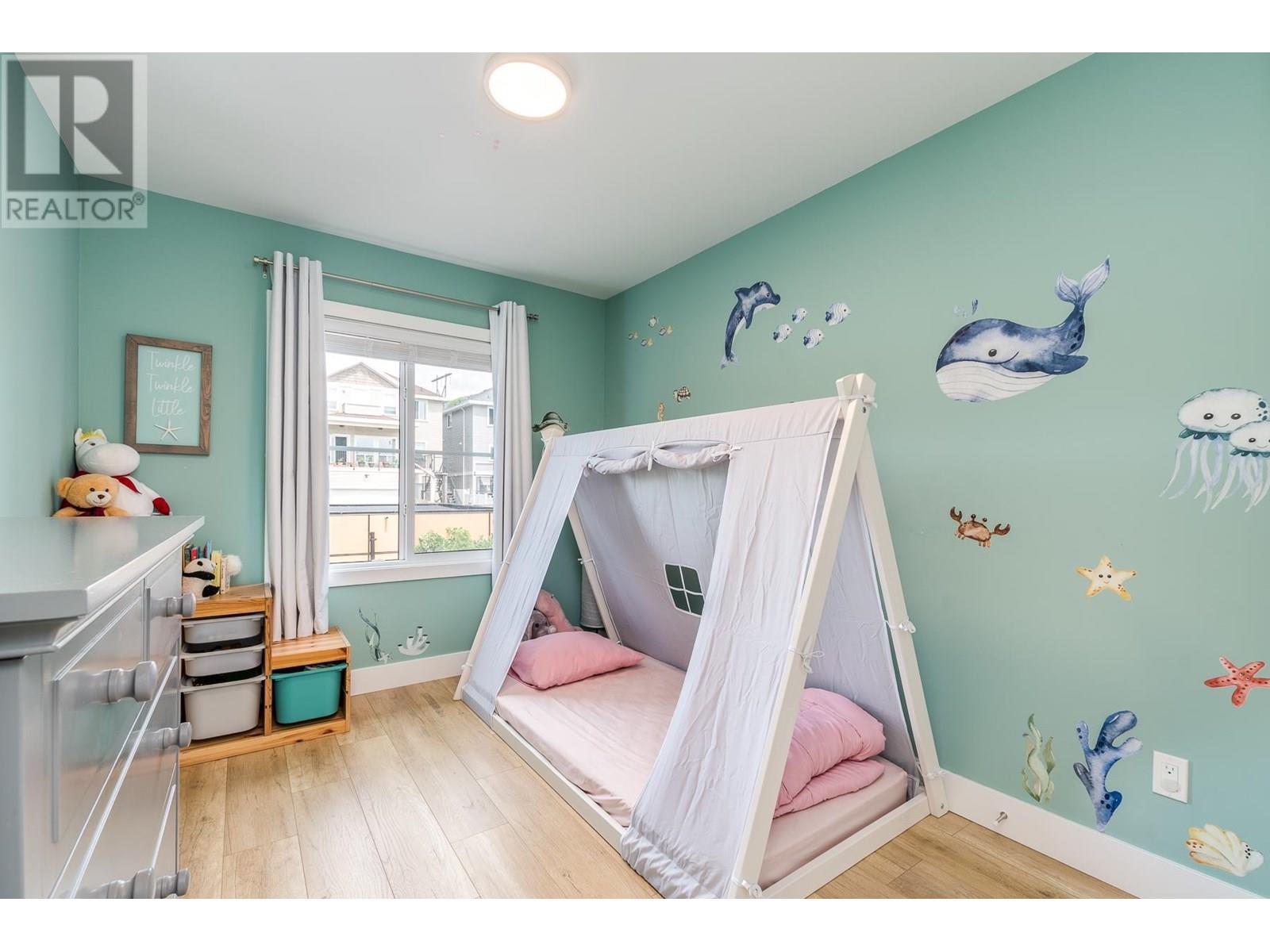 Photo 16 of 102 3419 Roxton Avenue, Coquitlam BC