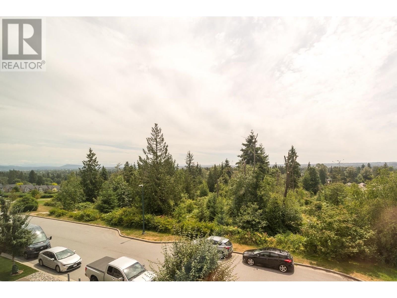 Photo 1 of 102 3419 Roxton Avenue, Coquitlam BC