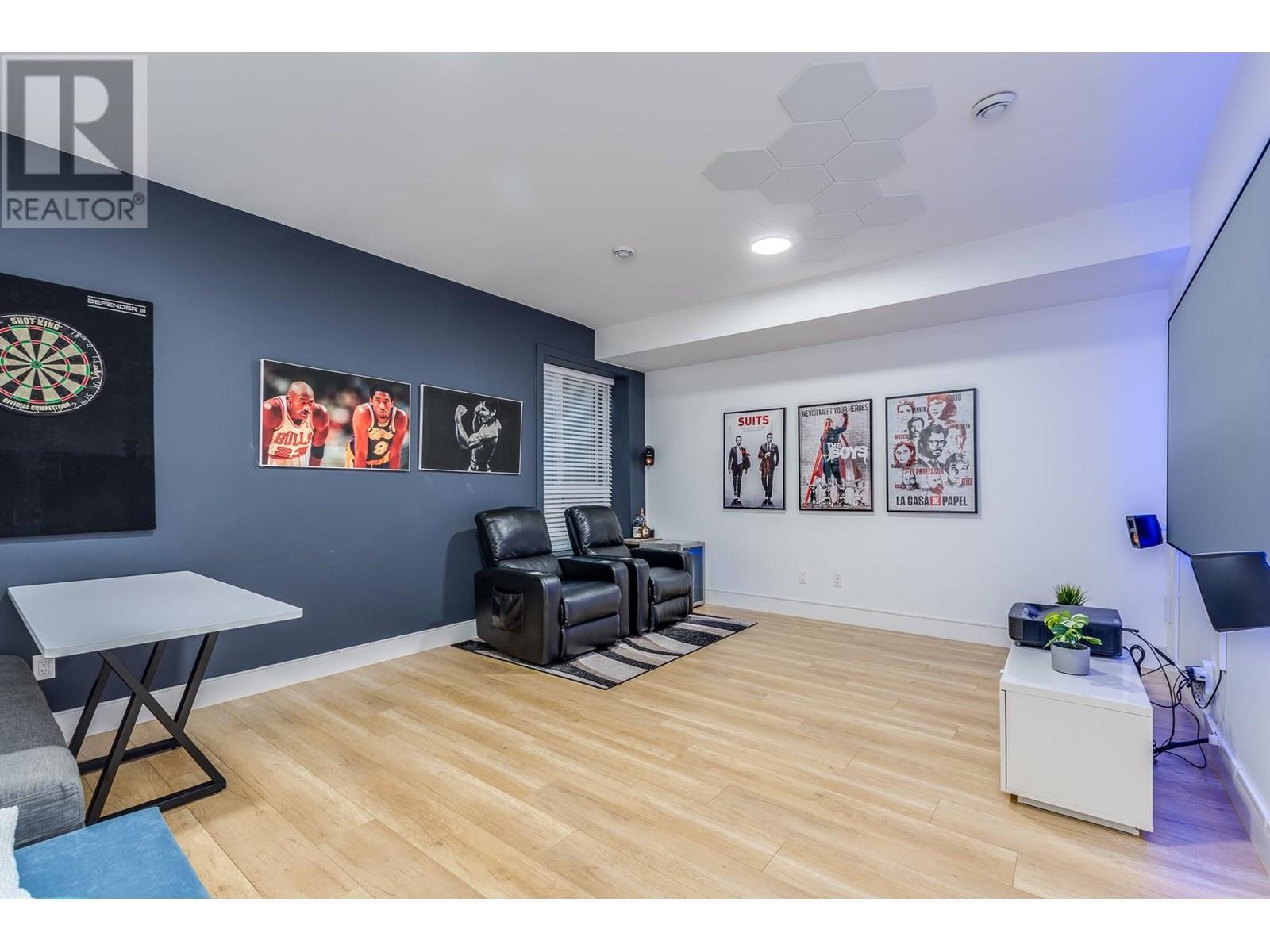 Photo 21 of 102 3419 Roxton Avenue, Coquitlam BC