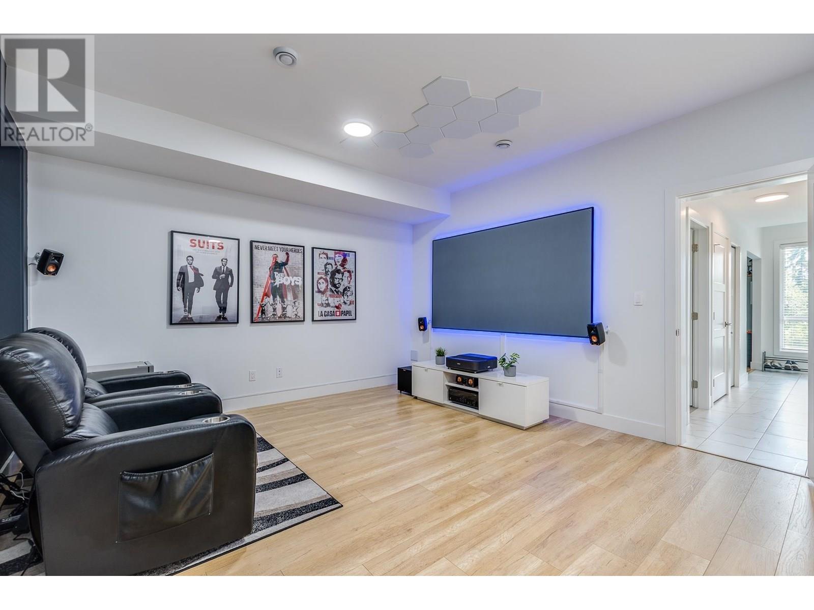 Photo 28 of 102 3419 Roxton Avenue, Coquitlam BC