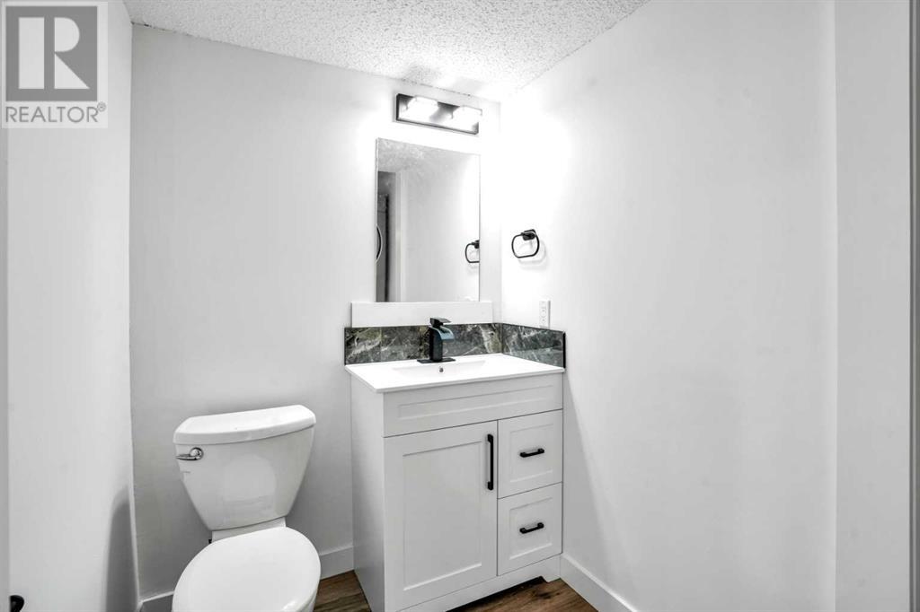 Single Family House for Sale in  Castleridge Drive N Castleridge Calgary 