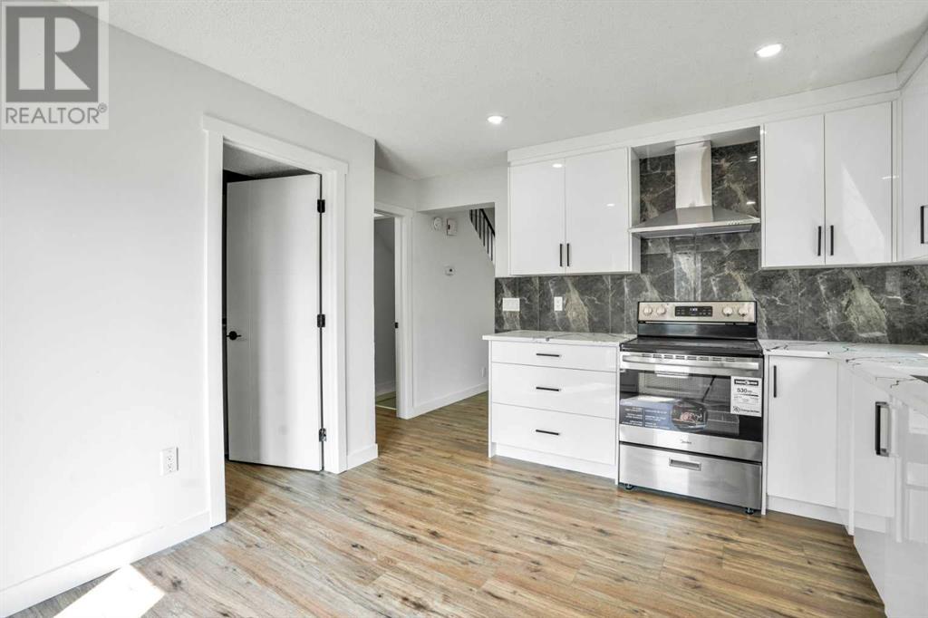 Single Family House for Sale in  Castleridge Drive N Castleridge Calgary 