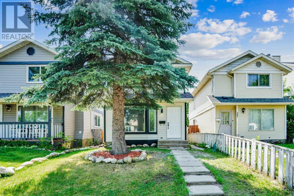 Single Family House for Sale in  Castleridge Drive N Castleridge Calgary 