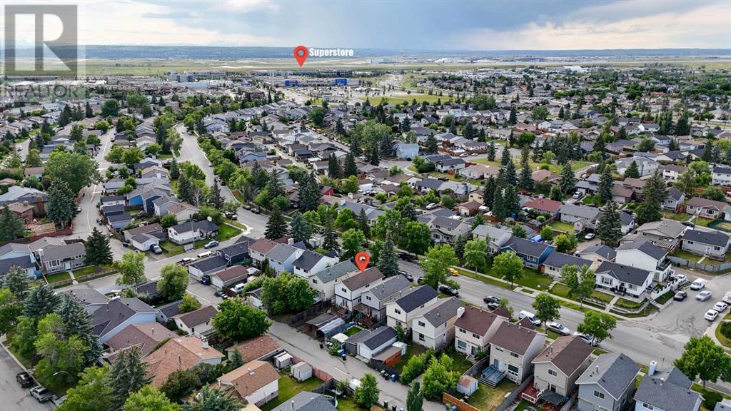 Single Family House for Sale in  Castleridge Drive N Castleridge Calgary 