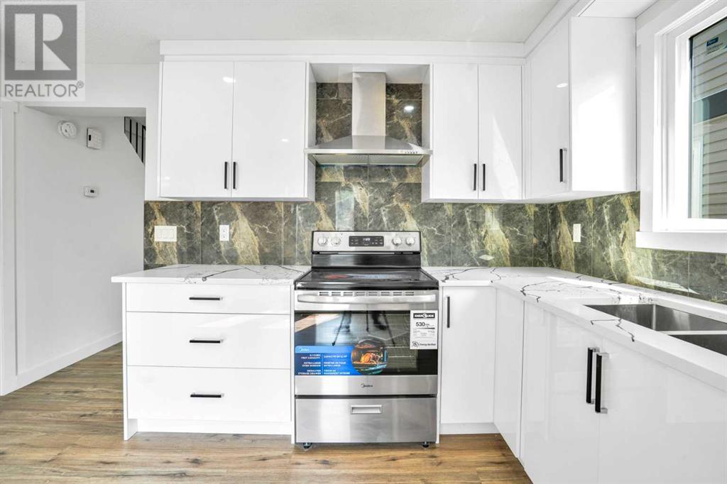 Single Family House for Sale in  Castleridge Drive N Castleridge Calgary 