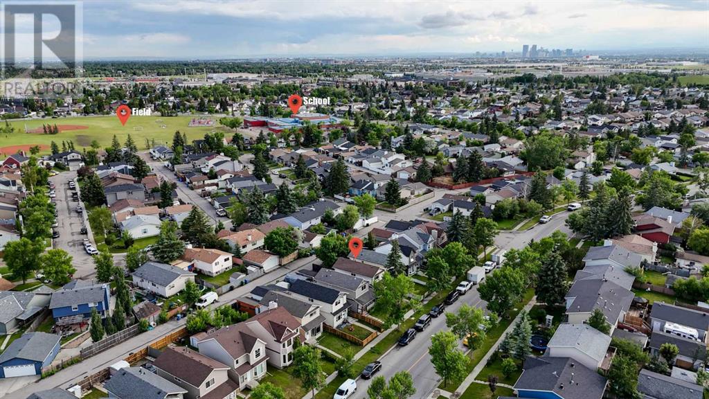 Single Family House for Sale in  Castleridge Drive N Castleridge Calgary 