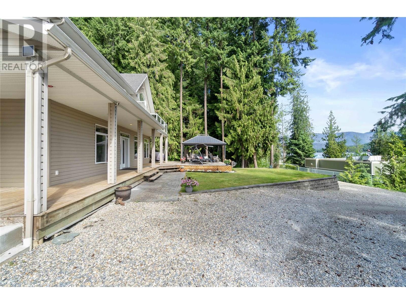 Photo 9 of 2524 Blind Bay Road, Blind Bay BC