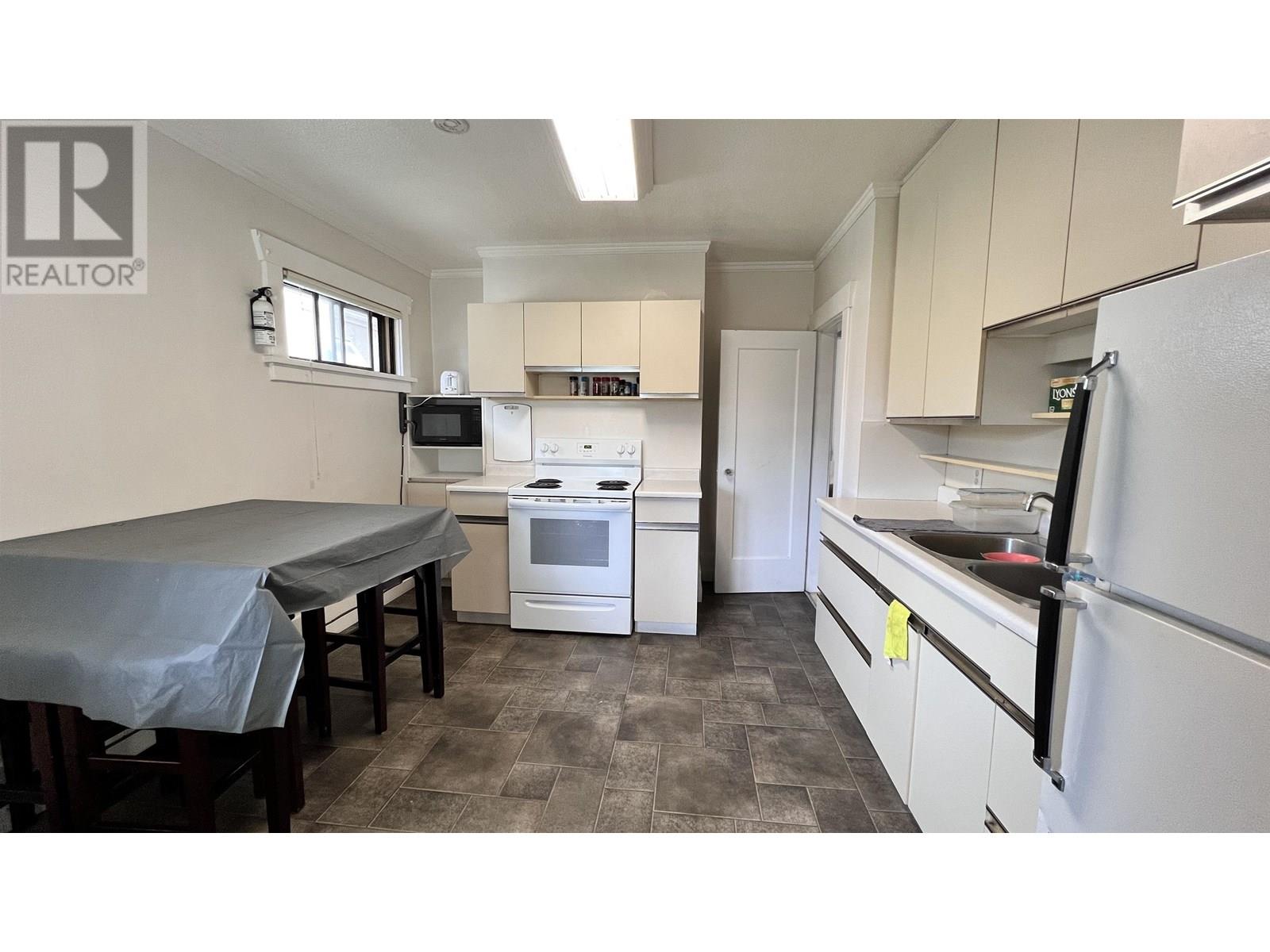 Photo 3 of 1250 E King Edward Avenue, Vancouver BC
