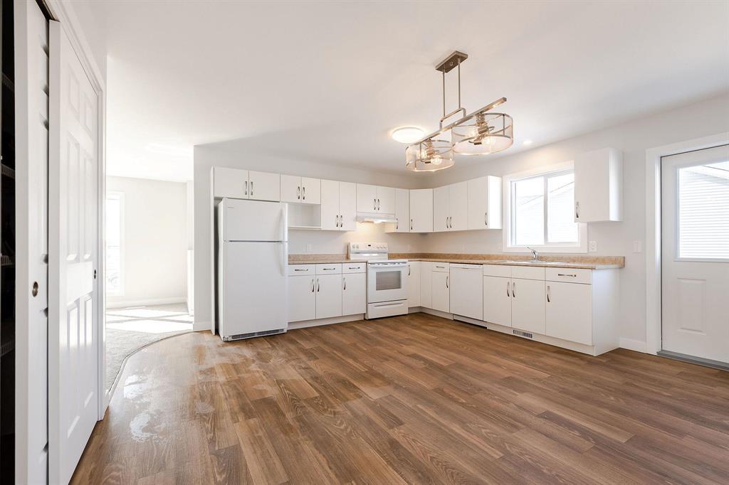 Photo 12 of 48 Westgrove Crescent, Kleefeld MB