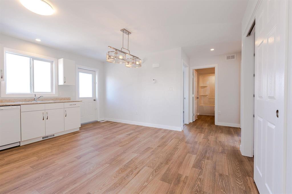 Photo 14 of 48 Westgrove Crescent, Kleefeld MB