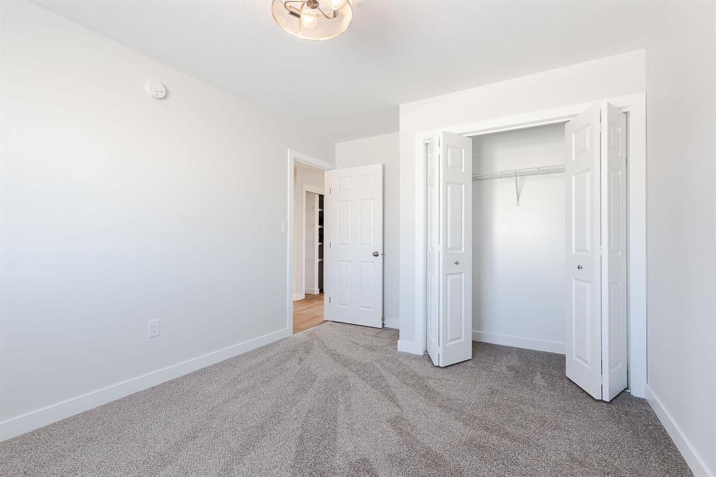 Photo 23 of 48 Westgrove Crescent, Kleefeld MB
