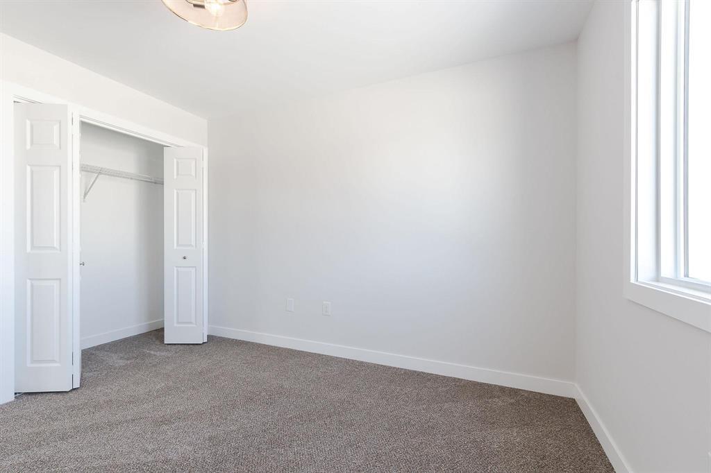 Photo 1 of 48 Westgrove Crescent, Kleefeld MB