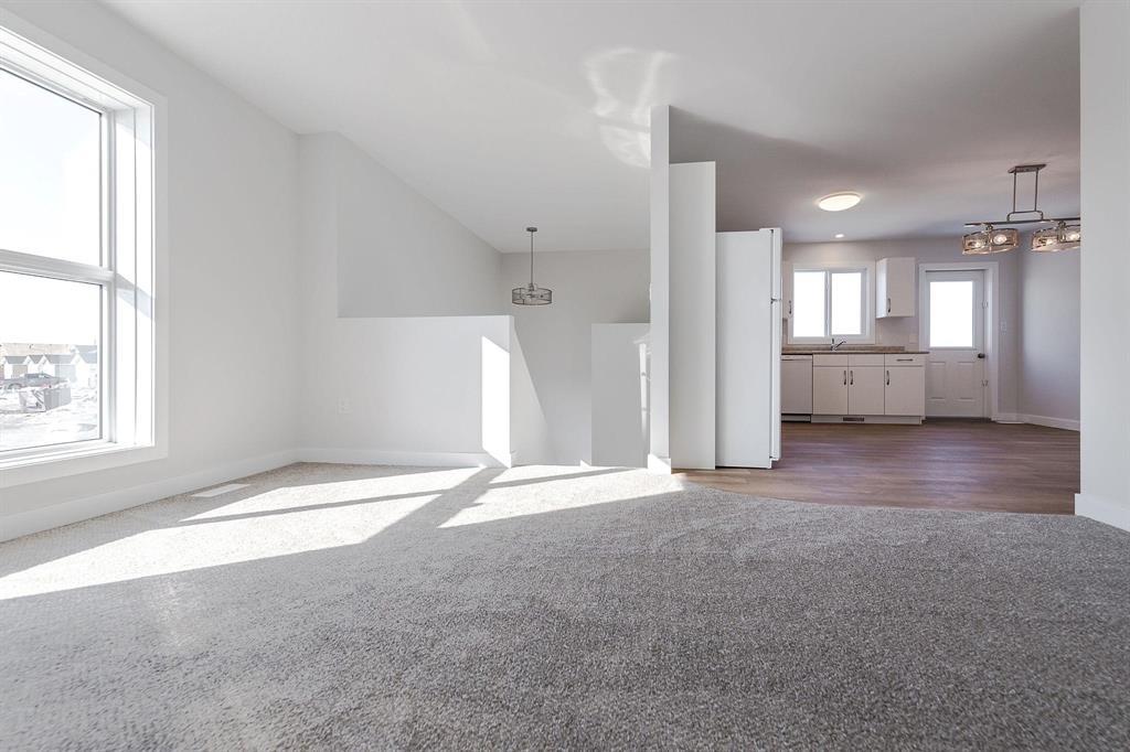 Photo 7 of 48 Westgrove Crescent, Kleefeld MB