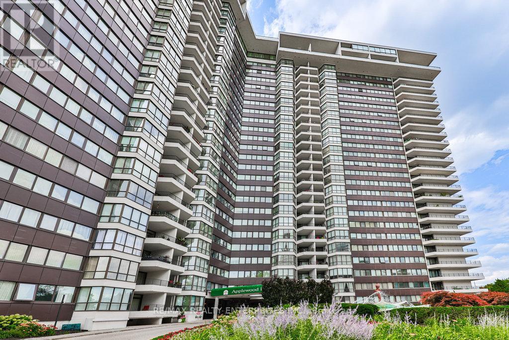 Photo 1 of 606 1333 Bloor Street, Mississauga ON