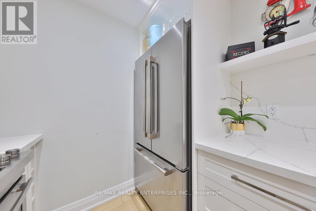 Photo 15 of 606 1333 Bloor Street, Mississauga ON