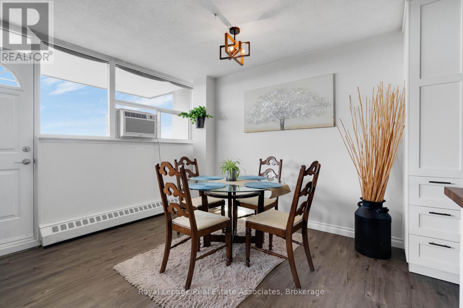 Photo 9 of 1204 215 Glenridge Avenue, St Catharines ON