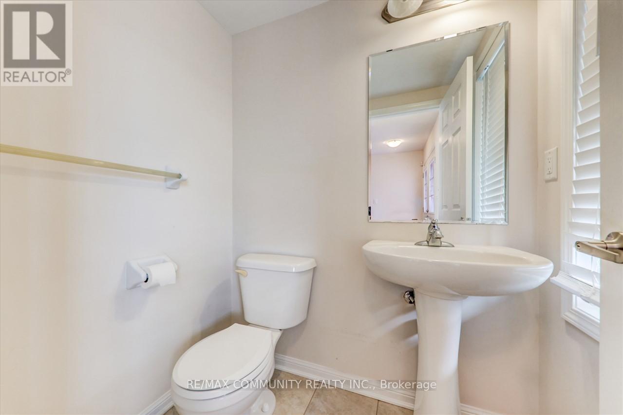 Photo 21 of 47 Ferris Lane, New Tecumseth ON