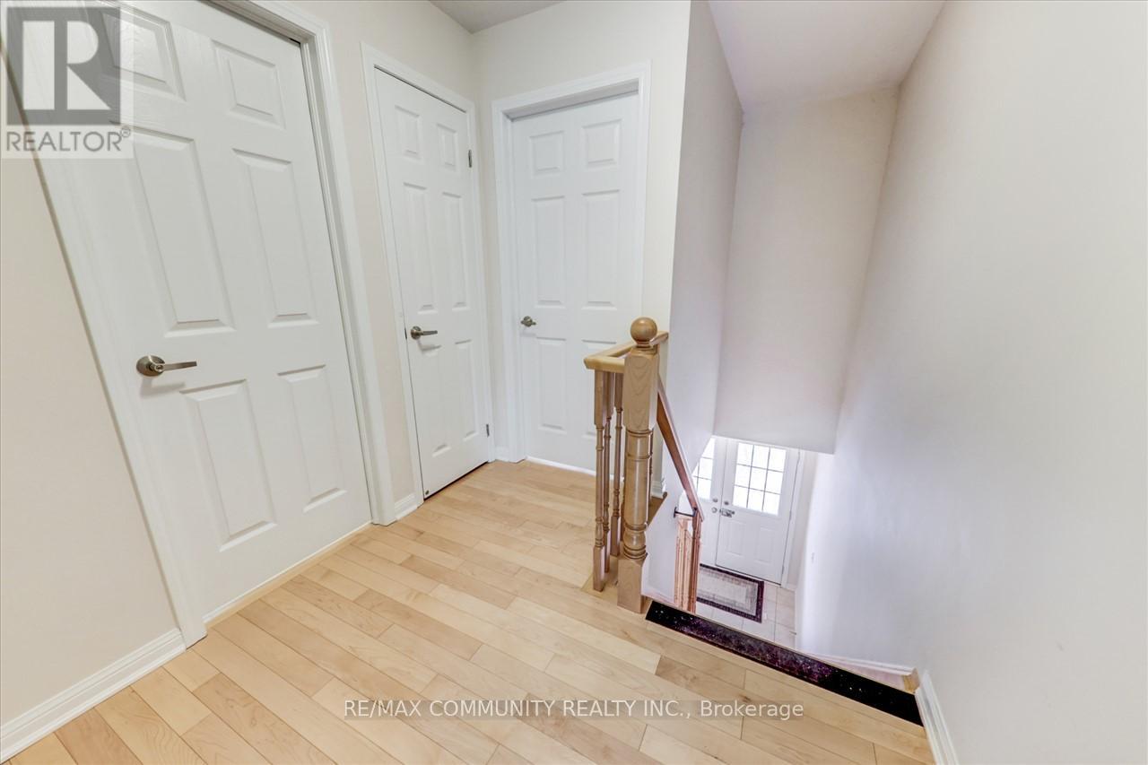 Photo 24 of 47 Ferris Lane, New Tecumseth ON