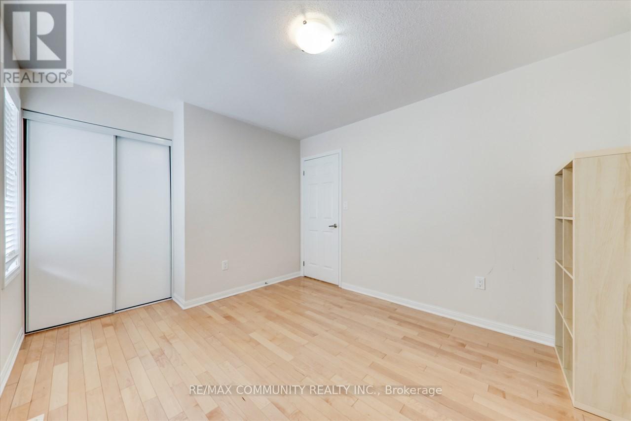Photo 9 of 47 Ferris Lane, New Tecumseth ON