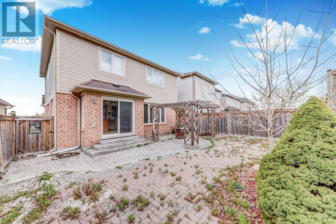Photo 5 of 47 Ferris Lane, New Tecumseth ON