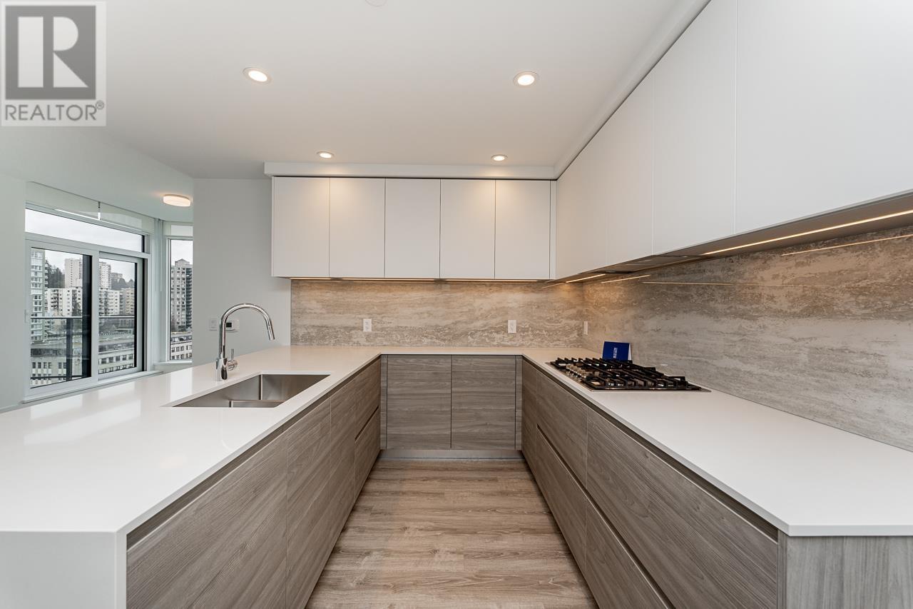 Photo 6 of 1403 660 Quayside Drive, New Westminster BC