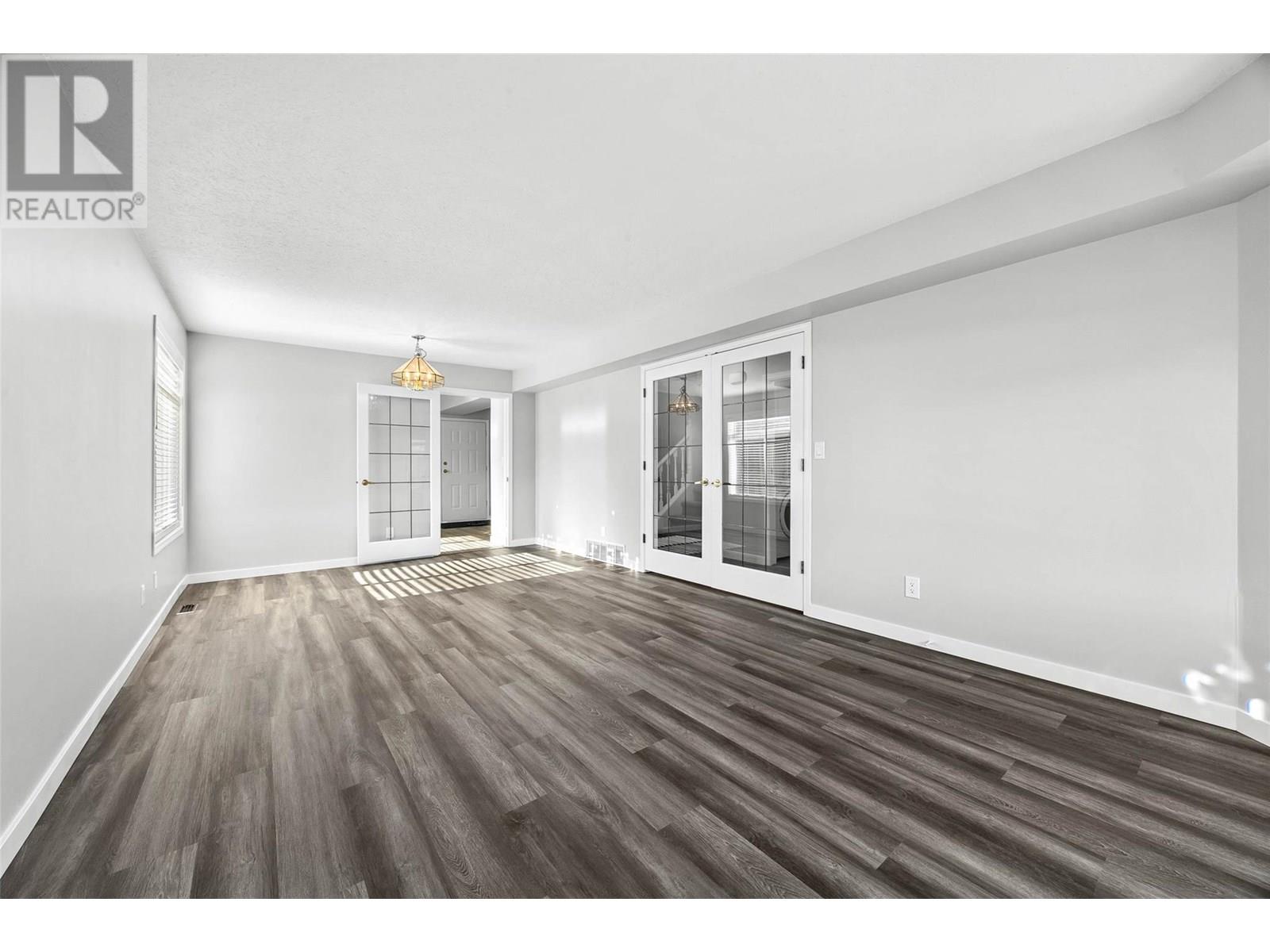 Photo 35 of 801 Alpine Terrace, Kamloops BC