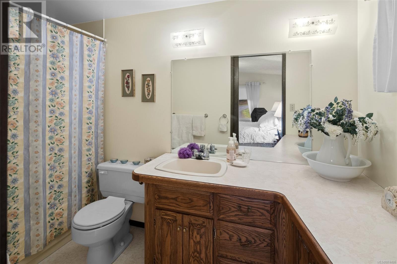 Photo 37 of 791 Gwendolynn Dr, Langford BC