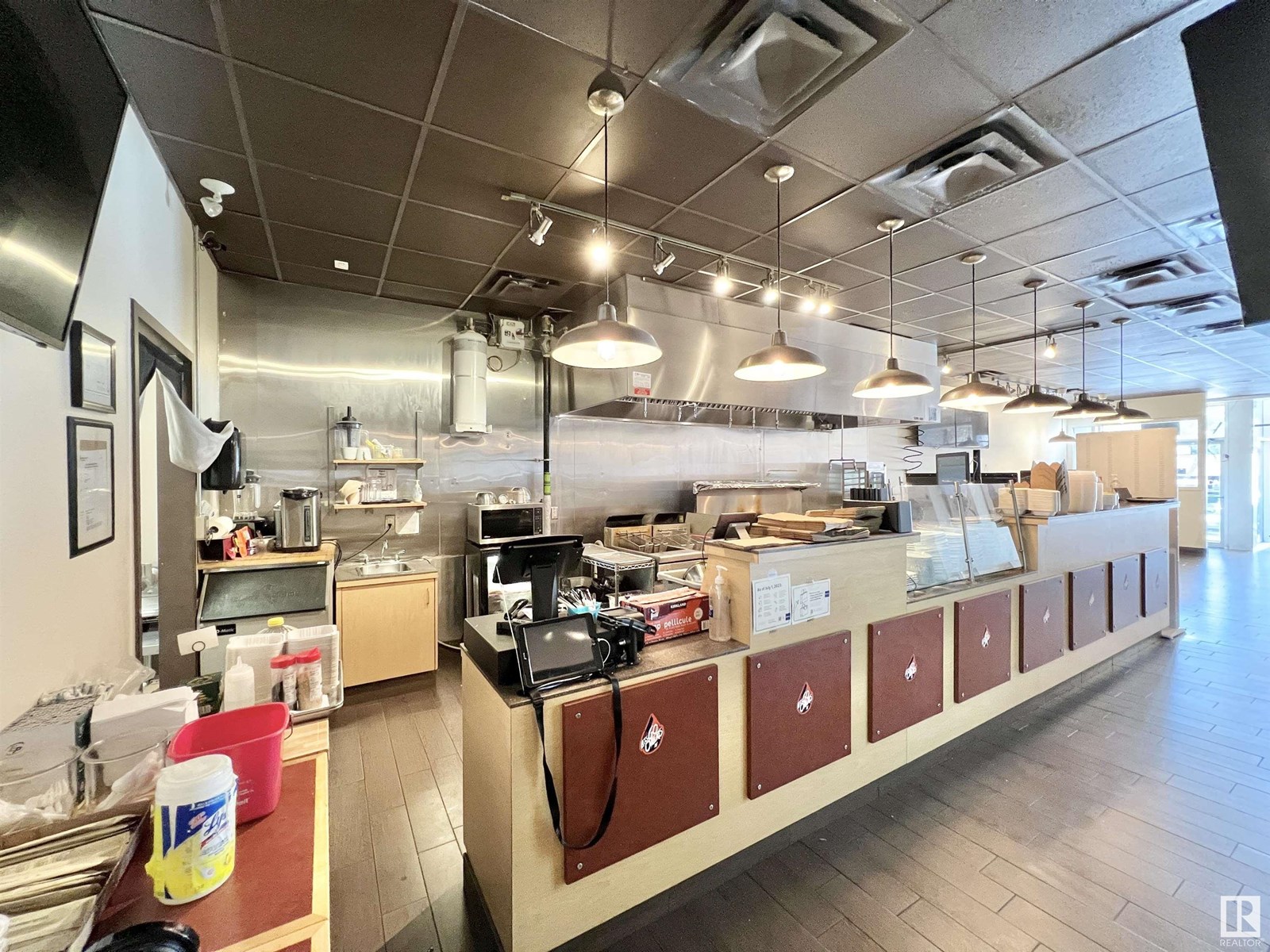 Photo 1 of 10544 Jasper Av Nw, Edmonton AB