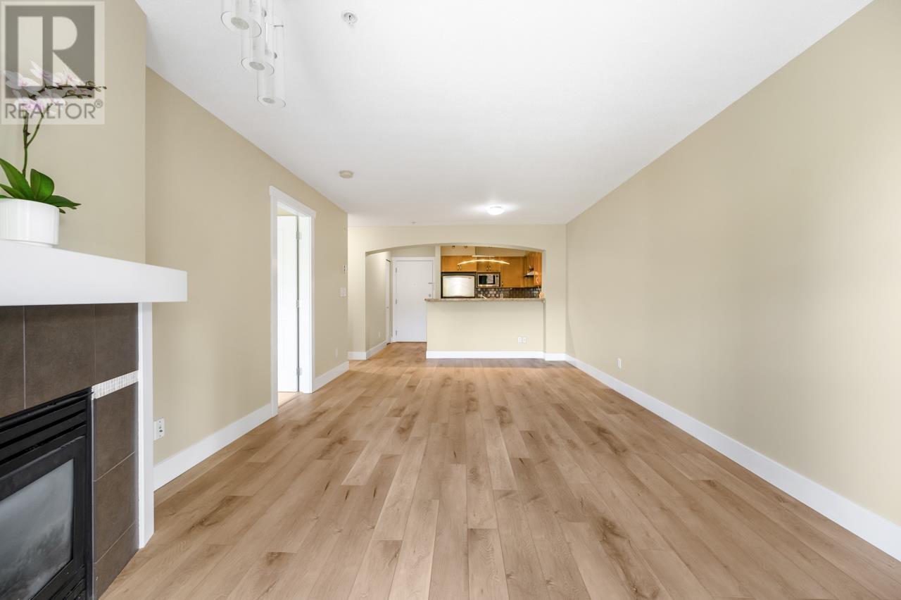 Photo 4 of 302 2388 Western Parkway, Vancouver BC