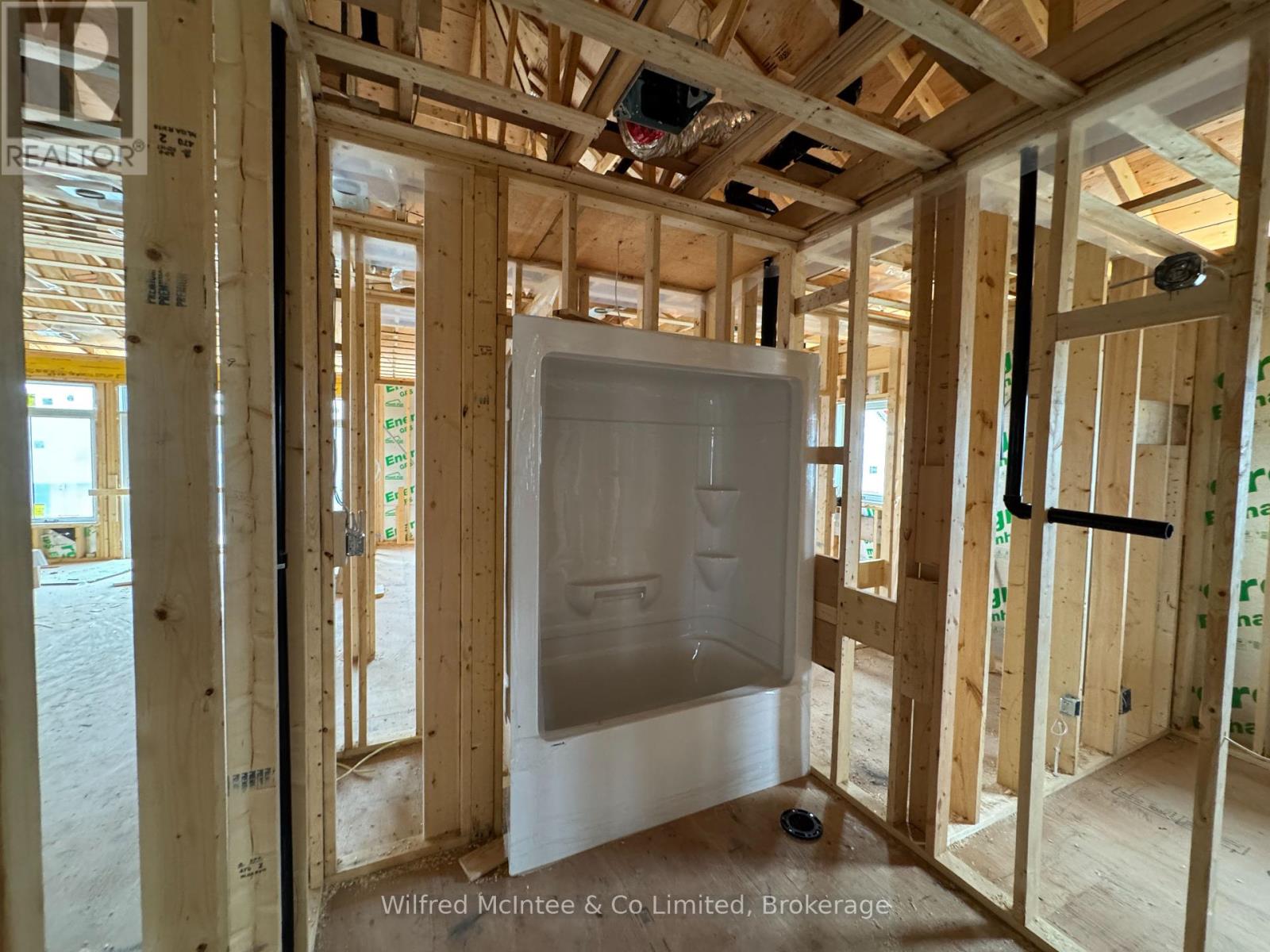 Photo 4 of 126 Devinwood Avenue, Brockton ON