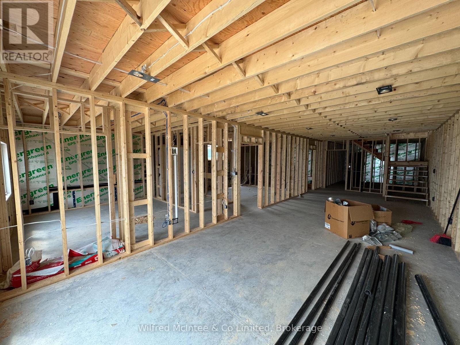 Photo 11 of 126 Devinwood Avenue, Brockton ON