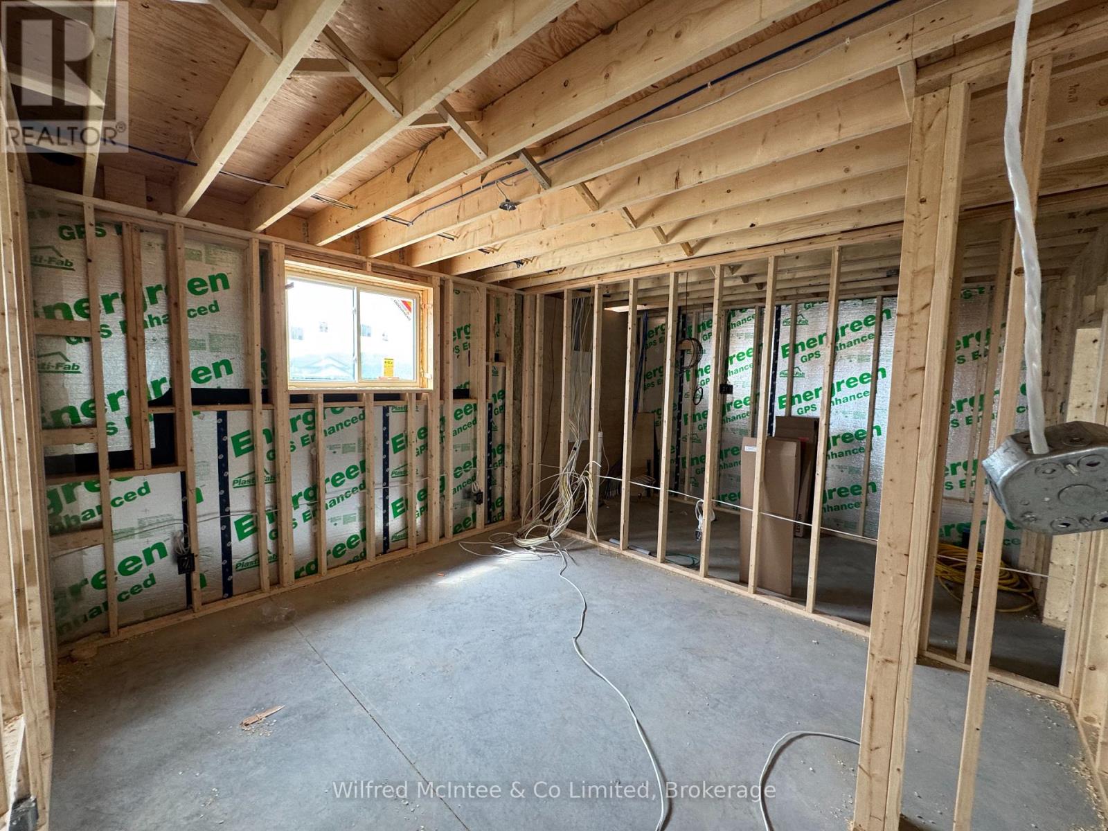 Photo 5 of 126 Devinwood Avenue, Brockton ON