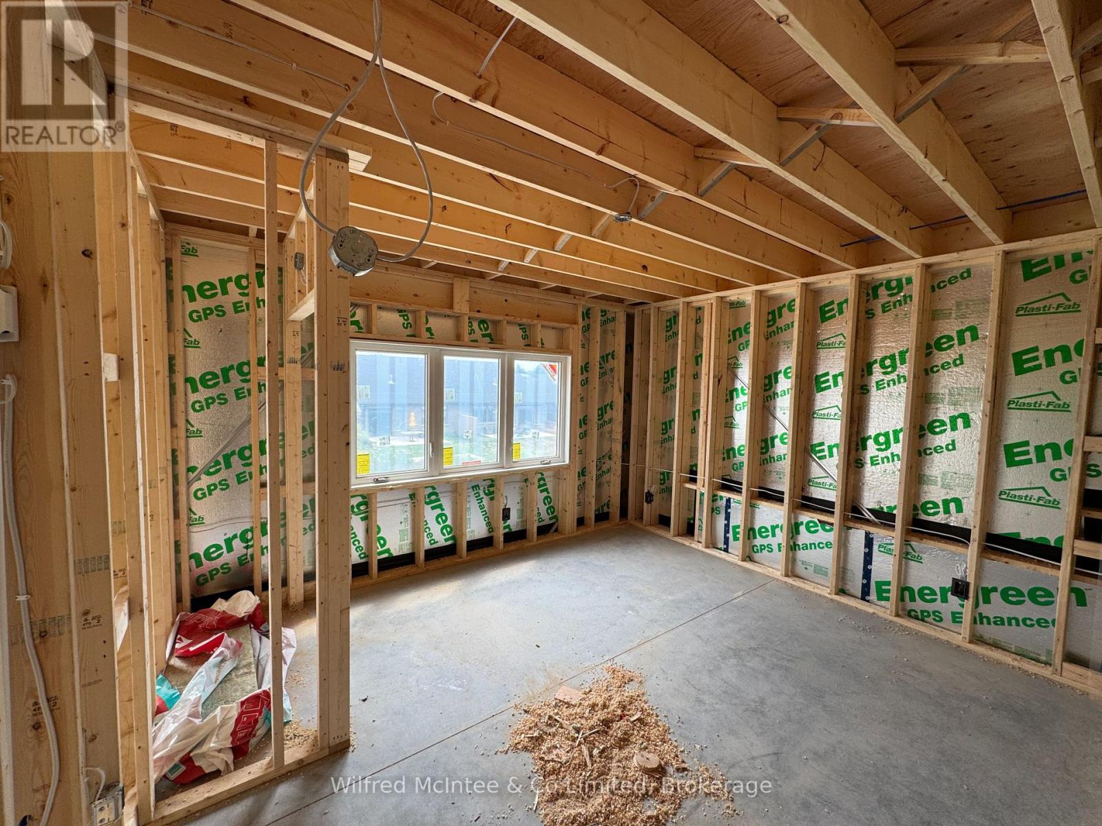 Photo 2 of 126 Devinwood Avenue, Brockton ON