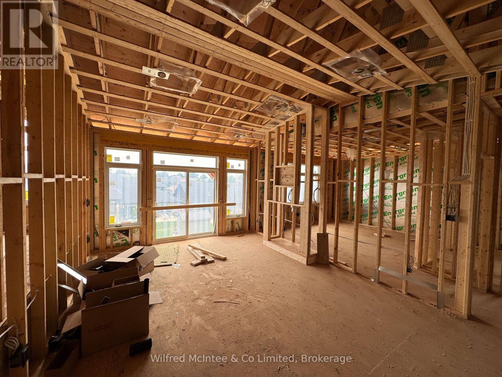 Photo 7 of 126 Devinwood Avenue, Brockton ON